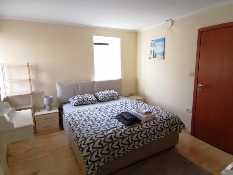 Appartamento Cozy Corner Capodistria Esterno foto