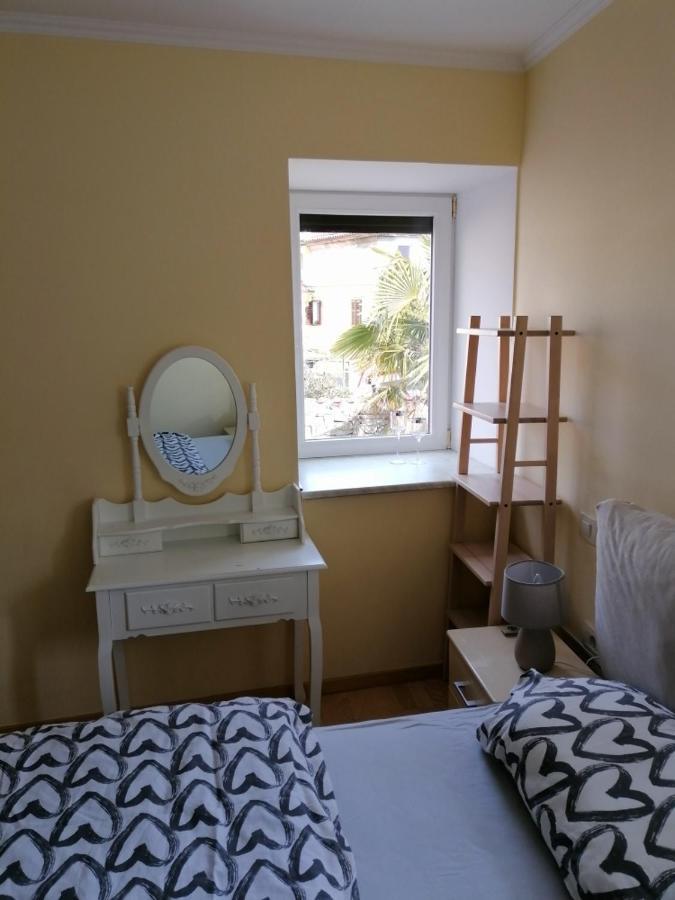Appartamento Cozy Corner Capodistria Esterno foto
